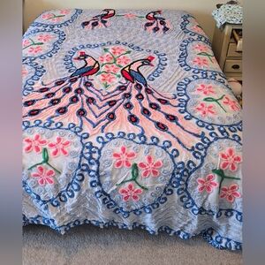Vintage Peacock Tufted Chenille Bedspread Excellent Condition